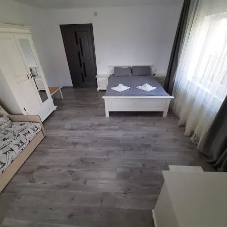 Casa Roua Muntilor Tatil Evi *